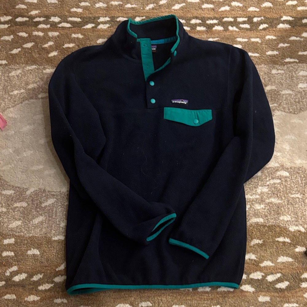 Patagonia Synchilla Black and Teal Fleece